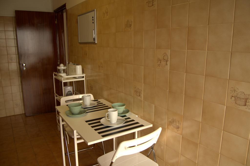 Apartamento Costa Pinto Apartment Кашкайш Екстериор снимка